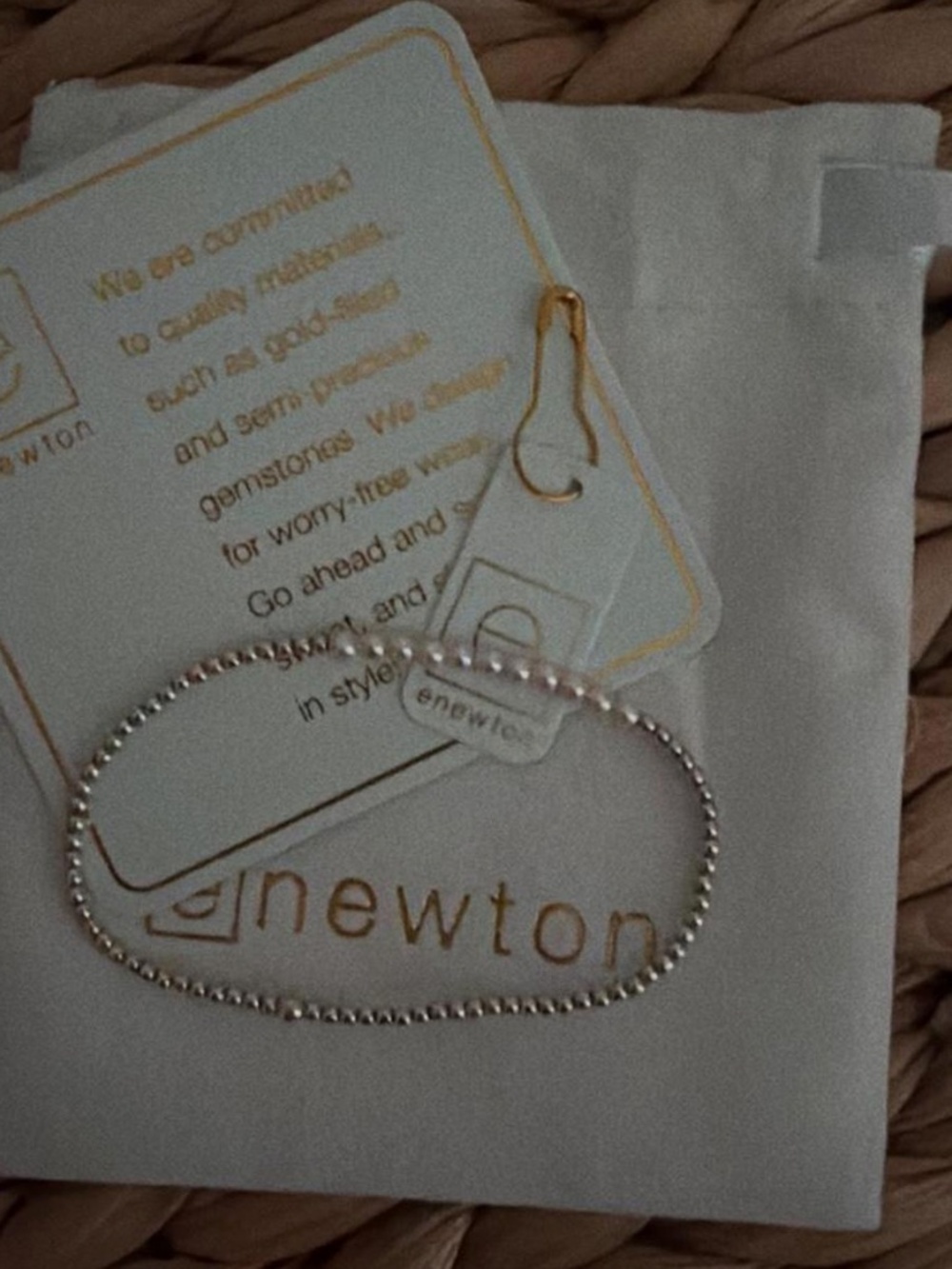 ENEWTON - Picture 2 of 3